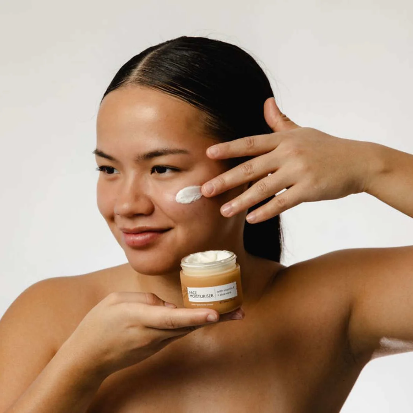 Face Moisturiser with Vitamin E - Image 9