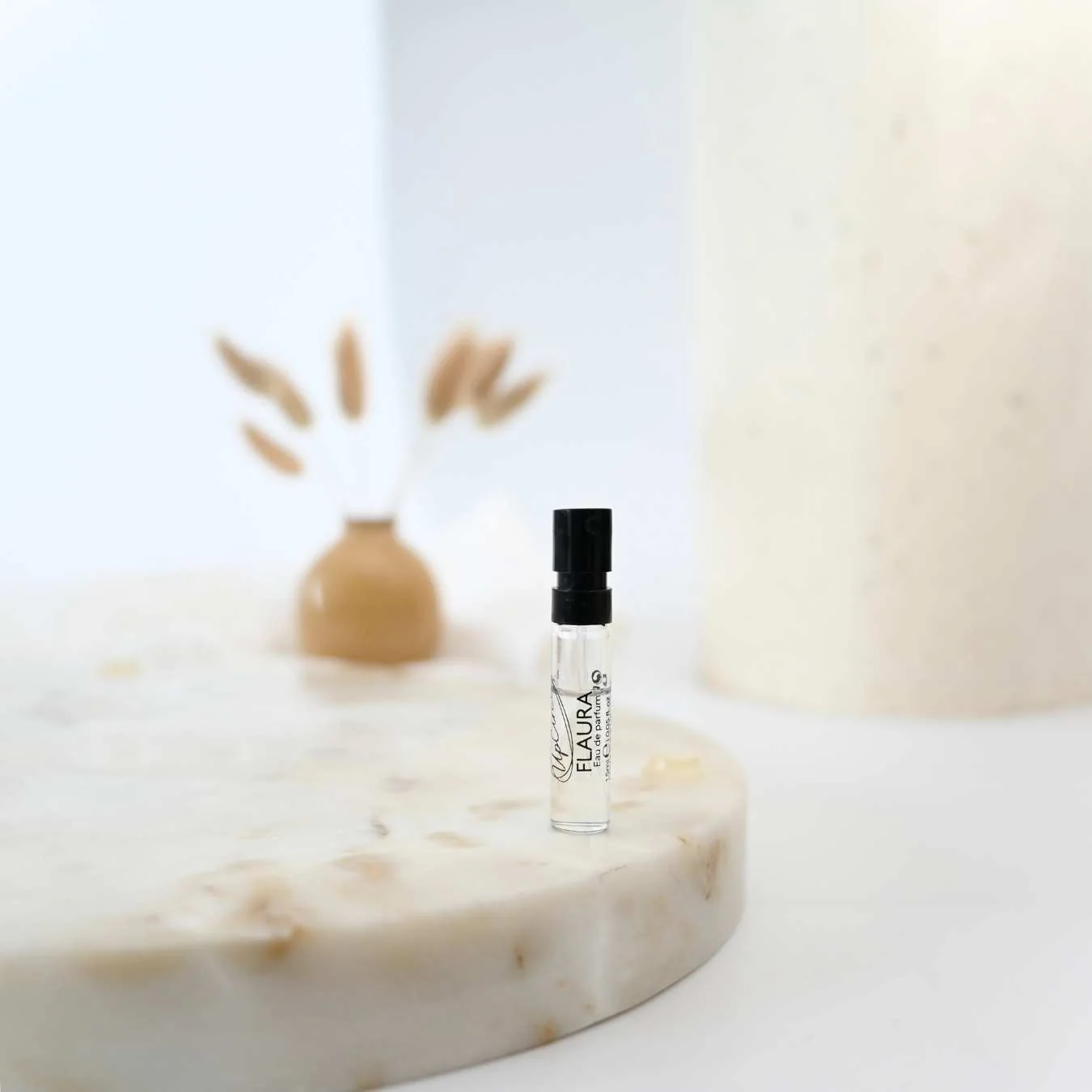 Flaura Eau De Parfum Sample Vial - Image 9